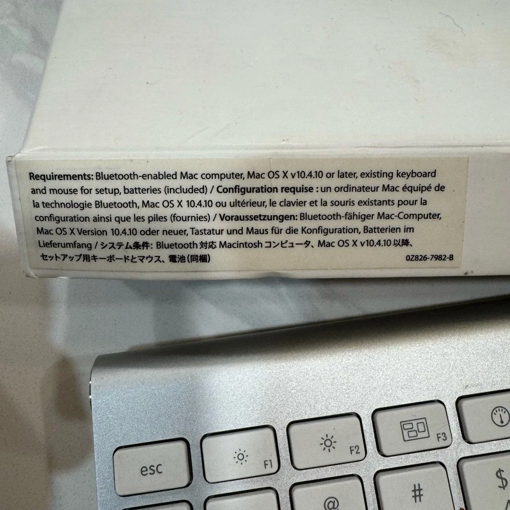 Apple Wireless Keyboard Bluetooth A1255 MB167LL/A Silver White OS X Mac
